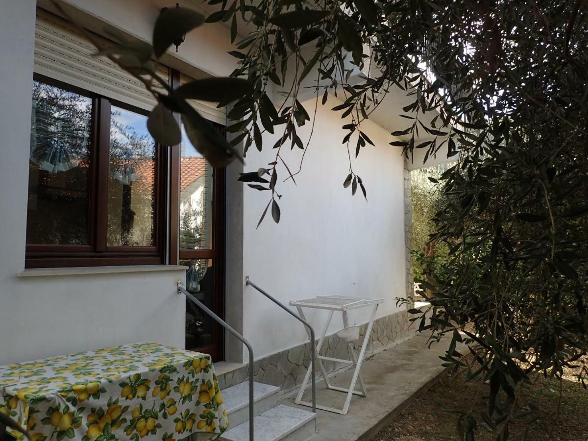 Casetta Tra Gli Ulivi Vicina Al Mare Giustenice Exterior foto
